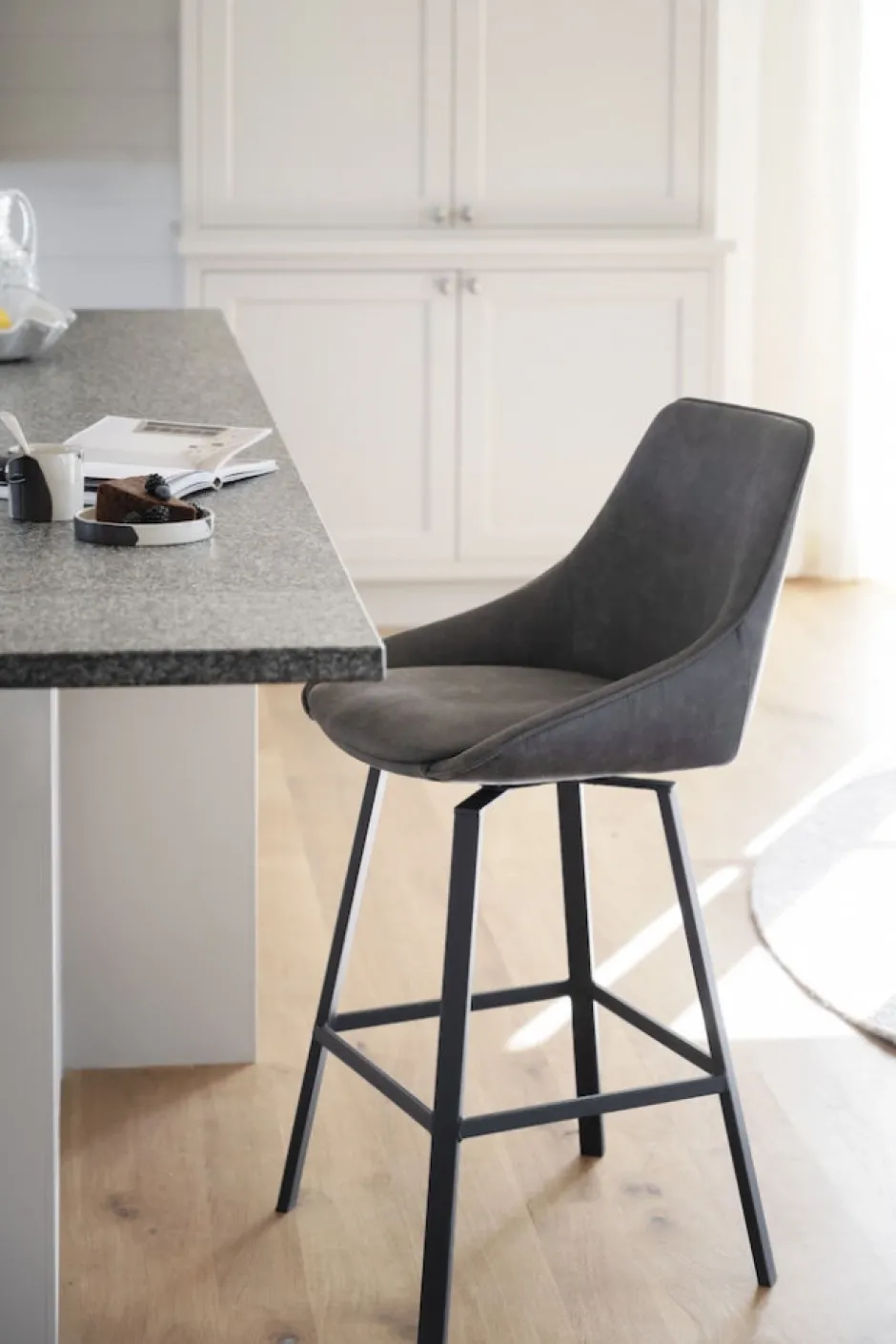 Barstolar|Kök|Rowico Home Barstol 'Alison' - Mörkgrå