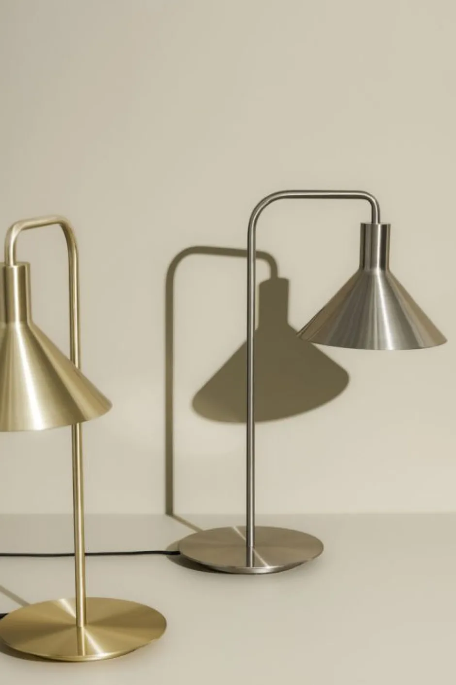 Lampor|Arbetsrum|Hübsch Bordslampa 'Yama' - Mässing