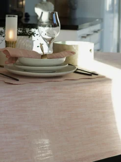 Bordsdukar|Svanefors Duk 'Sabina' Rund 200cm - Rosa