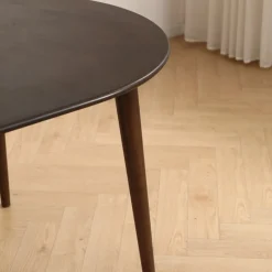 Matbord|Kök|Reforma Matbord 'Avora' - Valnöt