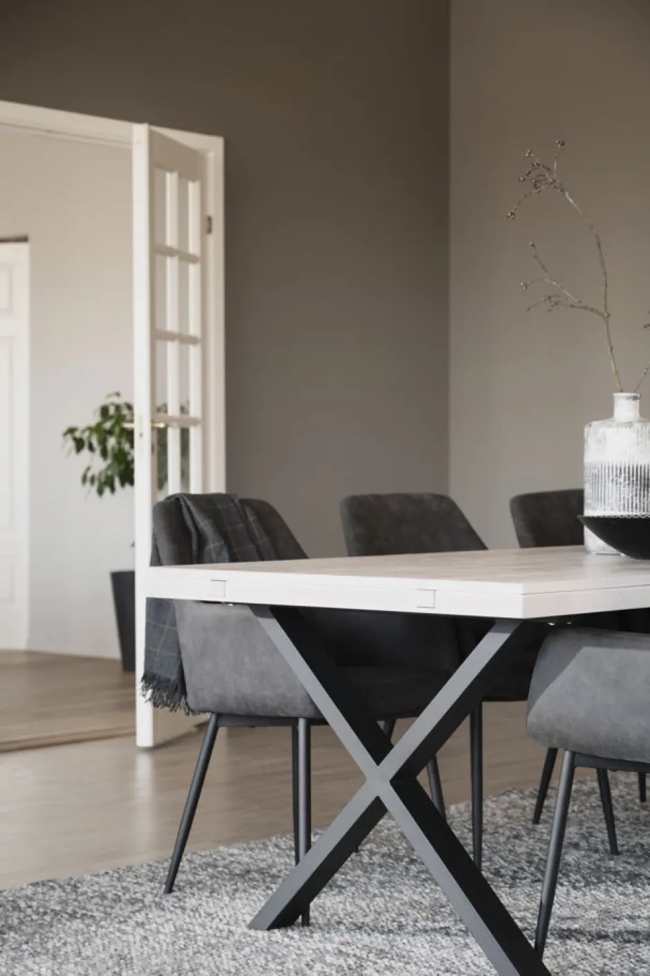 Matbord|Kök|Rowico Home Matbord 'Brooklyn' 220x95cm - Vitpigmenterad/Svart X-ben