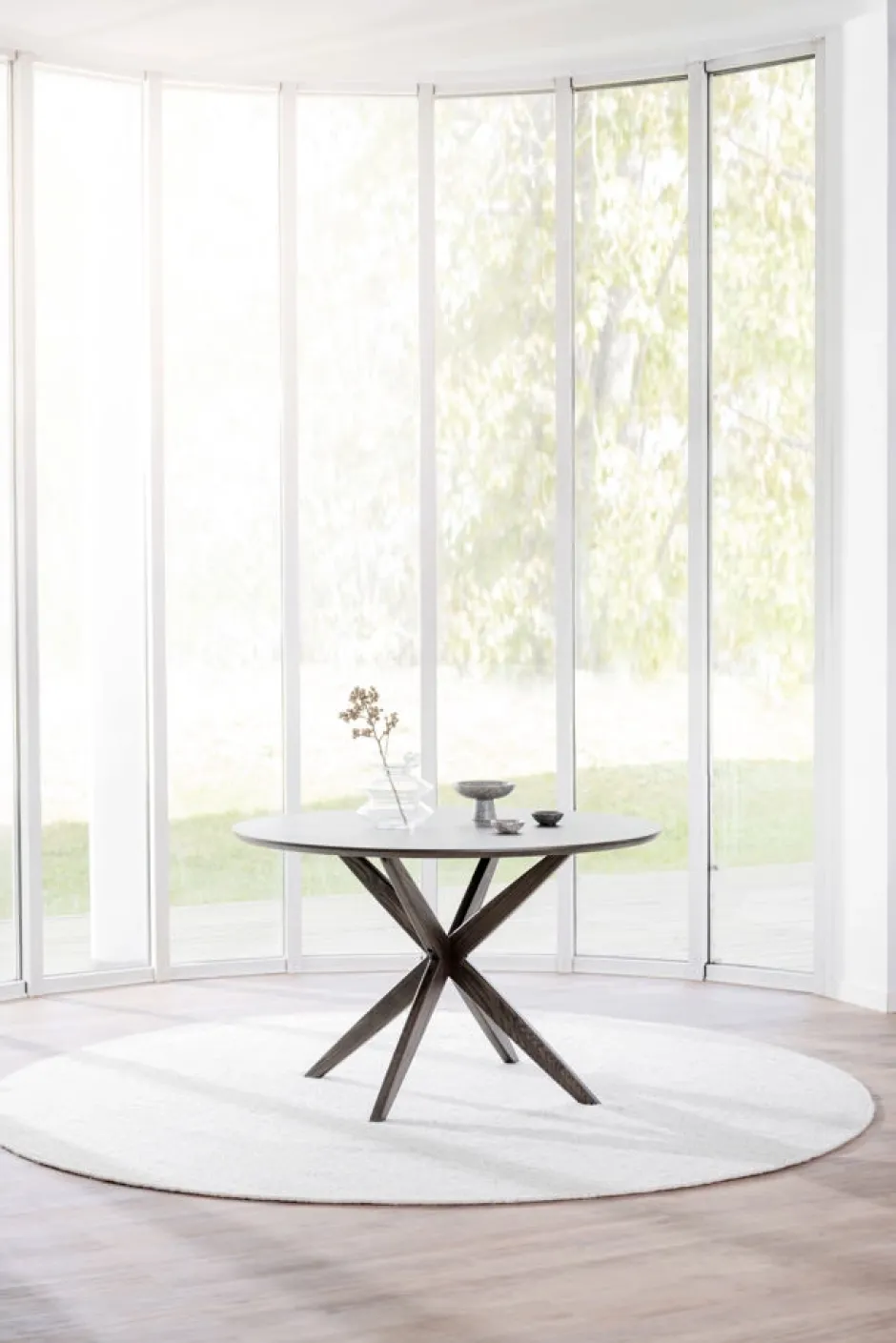 Runda Matbord|Matbord|Rowico Home Matbord 'Calverton' Runt 120cm - Brun