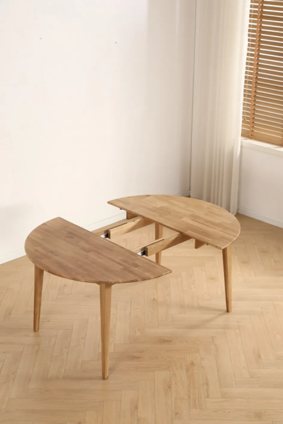 Bord|Matbord|Reforma Matbord 'Saba' Ovalt/Runt 120-165x120 cm - Ek