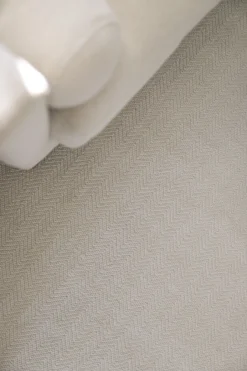 Mattor|Återvunna Mattor|Reforma Matta 'Cozy Luxury' 250x350cm - Naturvit