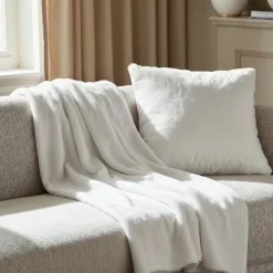 Plädar & Filtar|Vardagsrum|Reforma x Trendcarpet Pläd 'Aranga Super Soft Throw' 130x170cm - Vit