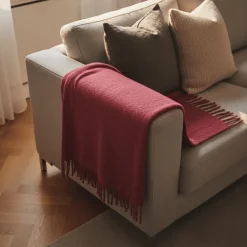 Plädar & Filtar|Vardagsrum|Reforma x Trendcarpet Pläd 'Samantha' 130x170cm - Mörkröd