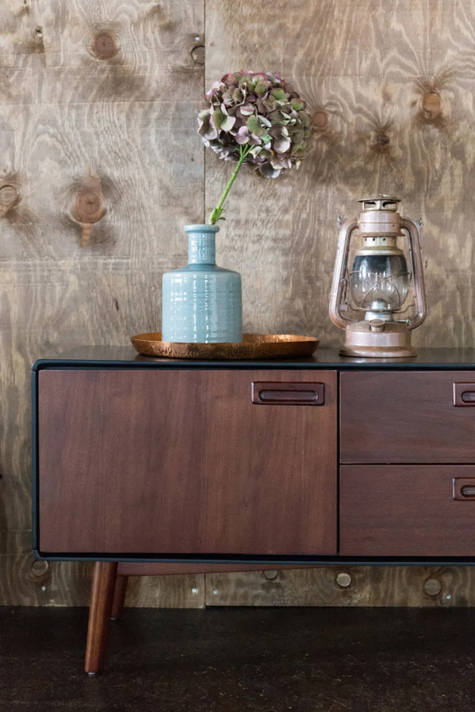 Hall|Sideboards|Dutchbone Sideboard 'Juju' Low - Valnöt