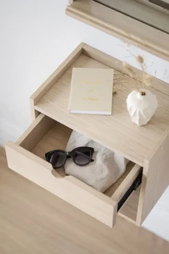 Bord|Sovrum|Rowico Home Sängbord/Vägghylla 'Hillmond' - Ljus ek