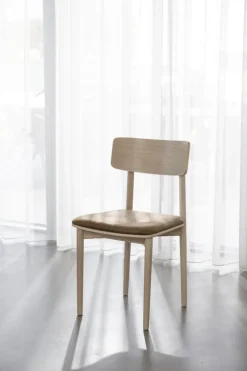 Stolar|Kök|Rowico Home Stol 'Wolcott' - Ljus ek