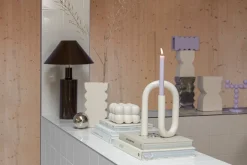 Vaser|Kök|Zuiver Vas Cones S 'Shiny Beige' - Beige