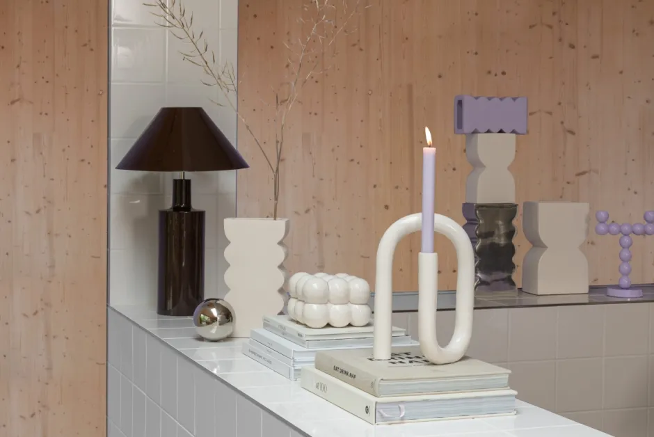 Vaser|Kök|Zuiver Vas Cones S 'Shiny Beige' - Beige